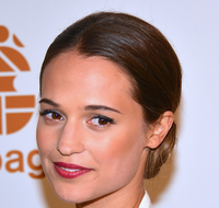 Alicia Vikander