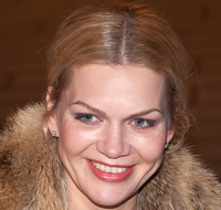 Anna Loos