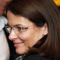 Barbara Auer
