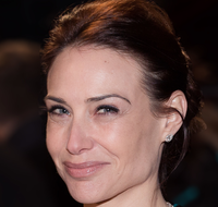 Claire Forlani