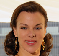 Debi Mazar