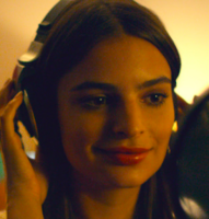 Emily Ratajkowski