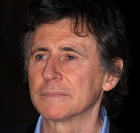 Gabriel Byrne