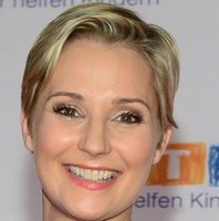 Janine Steeger