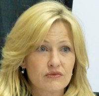 Joey Lauren Adams