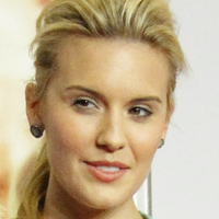 Maggie Grace