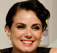 Mia Kirshner