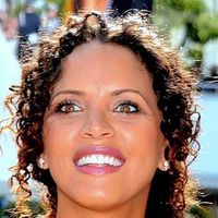 Noémie Lenoir