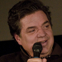 Oliver Platt