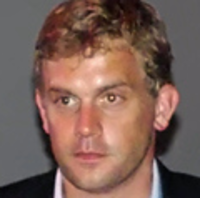 Sebastian Bezzel