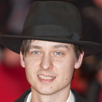 Tom Schilling