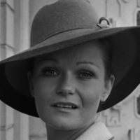 Valerie Perrine