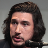 Adam Driver läuft gerade in Star Wars: Die letzten Jedi auf Sky Cinema Adam Driver läuft gerade in Star Wars: Die letzten Jedi auf Sky Cinema