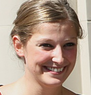 Alexandra Maria Lara läuft gerade in Der geilste Tag auf Sat 1 Alexandra Maria Lara läuft gerade in Der geilste Tag auf Sat 1