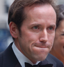 Ben Miller läuft gerade in Death in Paradise auf FOX Ben Miller läuft gerade in Death in Paradise auf FOX