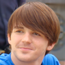 Drake Bell läuft gerade in iCarly auf nick Drake Bell läuft gerade in iCarly auf nick