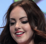 Elizabeth Gillies läuft gerade in iCarly auf nick Elizabeth Gillies läuft gerade in iCarly auf nick