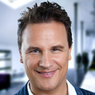 Guido Maria Kretschmer läuft gerade in Shopping Queen auf Vox Guido Maria Kretschmer läuft gerade in Shopping Queen auf Vox