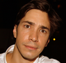 Justin Long läuft gerade in Stirb langsam 4.0 auf Sky Cinema Special HD Justin Long läuft gerade in Stirb langsam 4.0 auf Sky Cinema Special HD