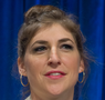 Mayim Bialik läuft gerade in The Big Bang Theory auf ProSieben Mayim Bialik läuft gerade in The Big Bang Theory auf ProSieben