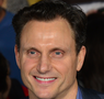 Tony Goldwyn läuft gerade in Die Bestimmung – Divergent auf Sat 1 Tony Goldwyn läuft gerade in Die Bestimmung – Divergent auf Sat 1