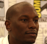 Tyrese Gibson läuft gerade in Fast & Furious Five auf Sky Cinema Special HD Tyrese Gibson läuft gerade in Fast & Furious Five auf Sky Cinema Special HD