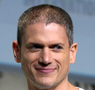 Wentworth Miller läuft gerade in Prison Break auf FOX Wentworth Miller läuft gerade in Prison Break auf FOX