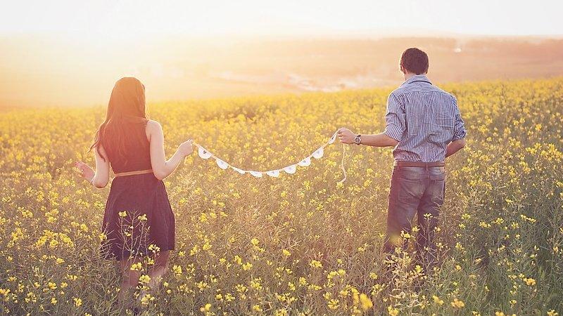 7 motivi per cui gli amici pensano che dovreste sposarvi 7 motivi per cui gli amici pensano che dovreste sposarvi