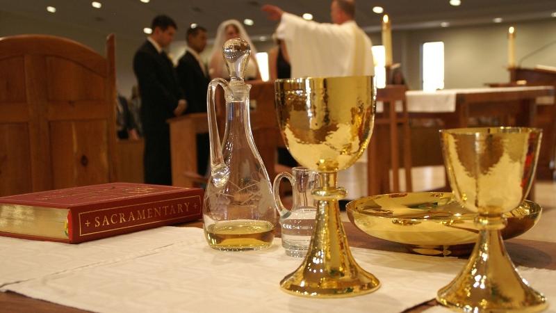 Perché il matrimonio religioso è un sacramento? Perché il matrimonio religioso è un sacramento?