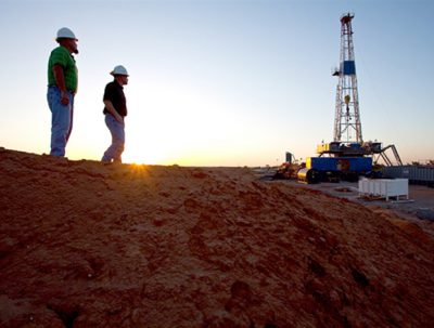 In a non-binding letter of intent, private capital investor Quantum Energy Partners agreed to form an alliance with Houston-based exploration and production company Linn Energy in providing up to $1 billion of equity capital for future oil and gas acquisition and development.