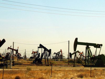 Novatek has agreed to acquire the Chernichnoye field from Mangazeya for an undisclosed sum, the Russian independent announced on Monday.