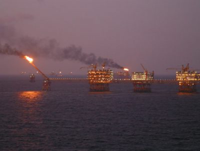 SapuraKencana Petroleum cancelled plans to buy hydrocarbons assets in Vietnam worth USD 400 million from Malaysian national oil company Petronas, the Malaysian oil services firm said in a filing with Bursa Malaysia on Friday.