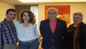 Νεαρή έφηβος τρανσέξουαλ σεξ