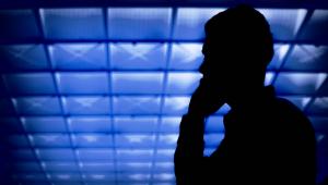 Aίγιο - απάτη: Τον έπεισε να του δώσει 1800 ευρώ που δήθεν του χρωστούσε