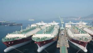 Οργανώσεις ναυτιλιακών προτείνουν φόρο στα καύσιμα ώστε να δημιουργηθεί ταμείο για την ενεργειακή μετάβαση