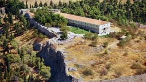 Λαμία: Προχωρά η σχετική διαδικασία για την επαναλειτουργία του αναψυκτηρίου στον αρχαιολογικό χώρο του Κάστρου