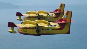 Ιταλία: Στέλνει στην Ελλάδα δυο Canadair για να βοηθήσουν στην κατάσβεση των πυρκαγιών