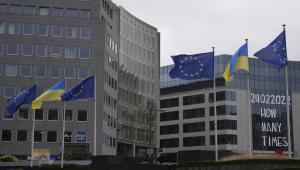 Ζελένσκι στο Βερολίνο για ειρηνευτικές συνομιλίες – Ευρωπαϊκές ανησυχίες για «Δούρειο Ίππο» υπέρ της Ρωσίας στο σχέδιο των ΗΠΑ