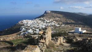 Σίκινος: Ανθρώπινος σκελετός σε δύσβατη περιοχή – Εκτιμάται ότι ανήκει σε μία από τις δύο αγνοούμενες από το 2024 Γαλλίδες τουρίστριες