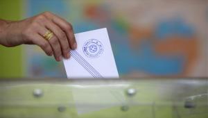 Δημοσκόπηση Metron Analysis: Μπροστά η ΝΔ – Ακολουθούν ΠΑΣΟΚ και Πλεύση Ελευθερίας