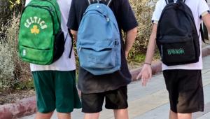 Κύκλωμα ναρκωτικών μέσα σε σχολεία: «Σε πέντε λεπτά ή θα φας πολύ ξύλο, μπρο»