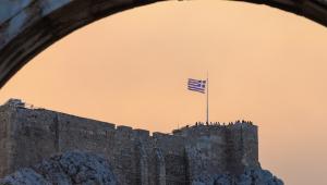 L’ Espresso: “Η ρεβάνς της Ελλάδας: Ήταν ένα βήμα πριν από την έξοδο από το ευρώ και πέρασε στην ανάκαμψη”