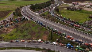 Νίκαια Λάρισας: Παραμένουν στο μπλόκο οι αγρότες – Συνεχίζονται οι κινητοποιήσεις