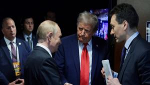 Ρωσία: Αργή και σταθερή η πρόοδος στις ειρηνευτικές συνομιλίες για την Ουκρανία – Χριστουγεννιάτικες ευχές Πούτιν σε Τραμπ