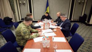 Σε δημοψήφισμα θέλει να βάλει το ειρηνευτικό σχέδιο Τραμπ, ο Ζελένσκι