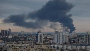 Ρωσικά drones σφυροκοπούν την Ουκρανία - Χωρίς θέρμανση χιλιάδες κτήρια στο Κίεβο