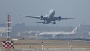 Πολωνία: Άνοιξαν και πάλι δύο αεροδρόμια που είχαν κλείσει προσωρινά λόγω των ρωσικών πληγμάτων στην Ουκρανία