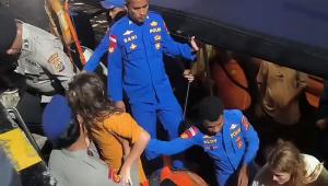 Ναυάγιο στην Ινδονησία: Βυθίστηκε σκάφος με 11 επιβαίνοντες – Αγνοείται τετραμελής οικογένεια από την Ισπανία