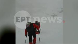 Νεκροί ορειβάτες στα Βαρδούσια: Βίντεο ντοκουμέντο του ΕΡΤnews από τις έρευνες – Τους καταπλάκωσε τεράστιος όγκος χιονιού
