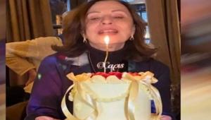 Η Χαρούλα Αλεξίου, γιόρτασε τα 75ά γενέθλιά της μακριά από τα φώτα της δημοσιότητας – Η έκπληξη των φίλων της